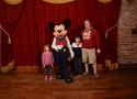 Florida-Day-17-016g-Magic-Kingdom-Town-Square-Theater-Meeting-Magician-Mickey-Mouse